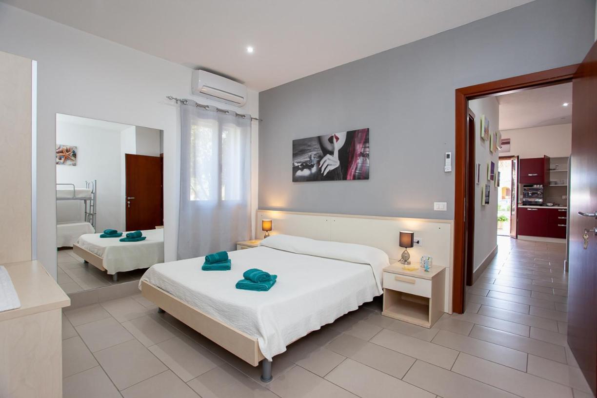 Mivida "Le Stanze Di Ada" Bed & Breakfast San Teodoro  Exterior photo