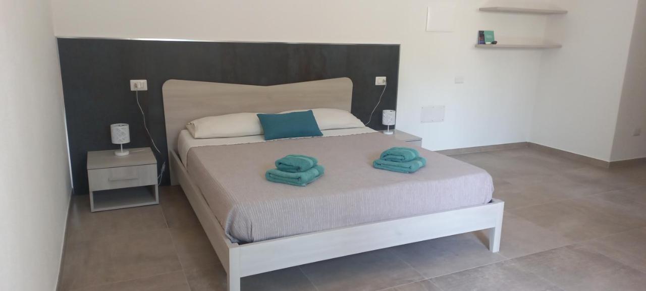 Mivida "Le Stanze Di Ada" Bed & Breakfast San Teodoro  Room photo
